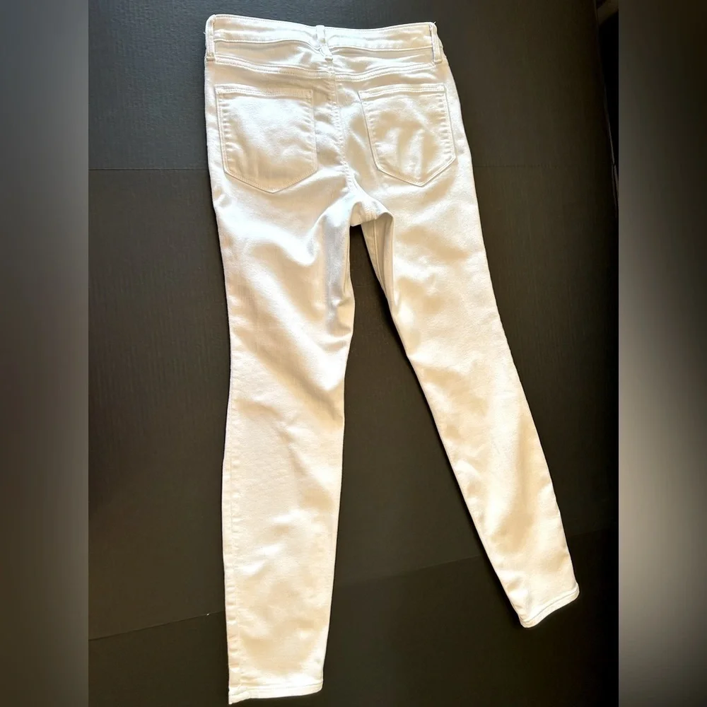 Athleta Sculptek ultra‎ skinny white jeans in Biscayne white Sz 4. E12
